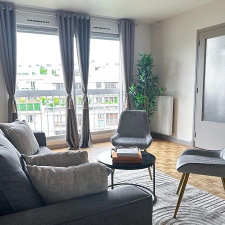 Brand-New Studio With Eiffel Tower View Париж Экстерьер фото